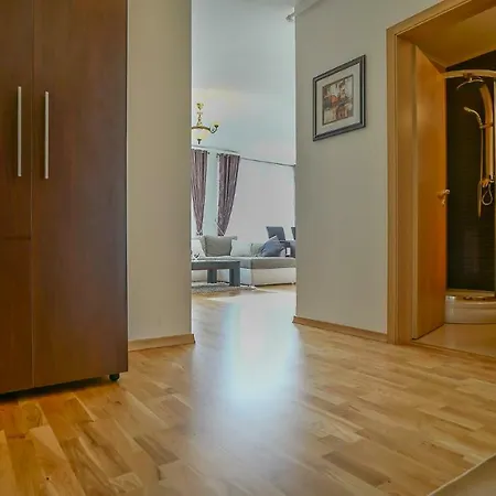 Cn2i Luxury Accommodation/gm Brasov